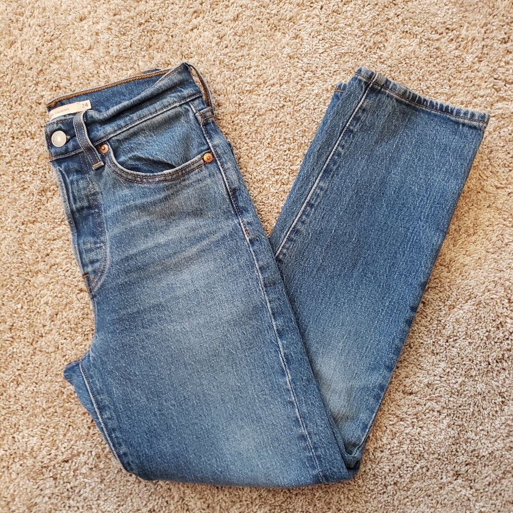 Levi's Wedgie Straight Button Fly Denim Jean Size 24
